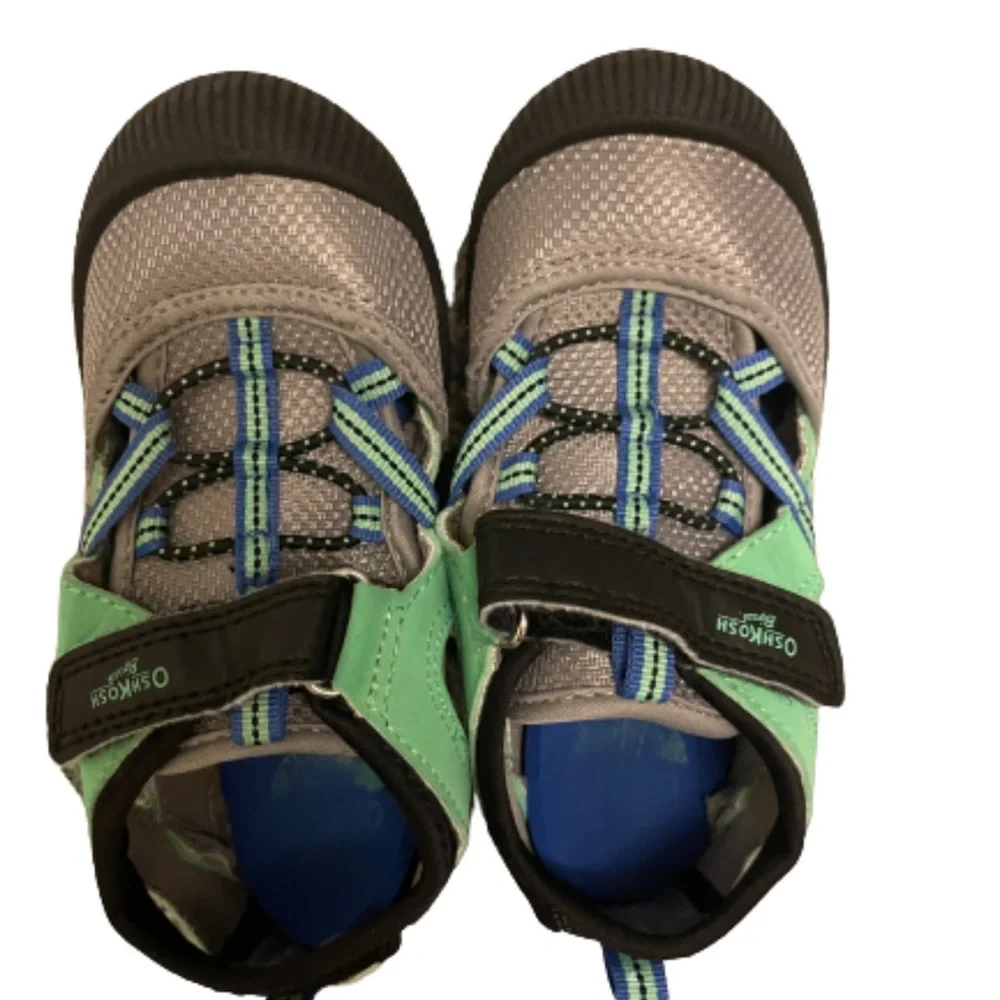OshKosh water sandals size 10